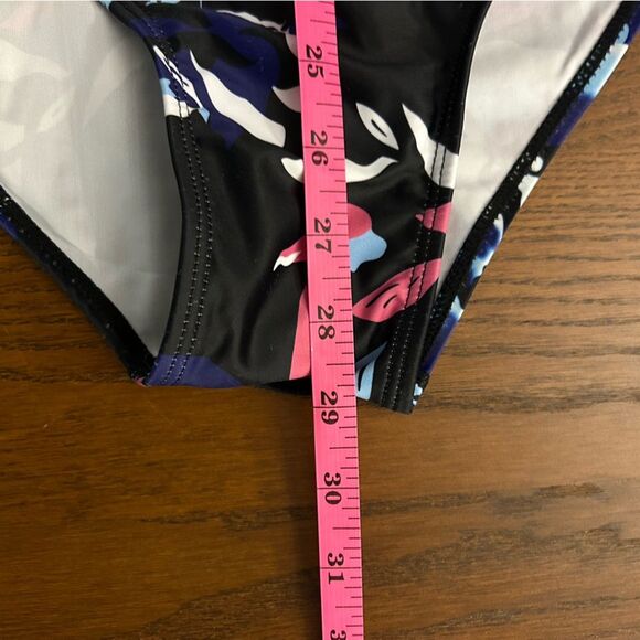 NWOT Floral Print Long Sleeve One Piece Swimsuit for Sports/Surfing size medium - Picture 7 of 8